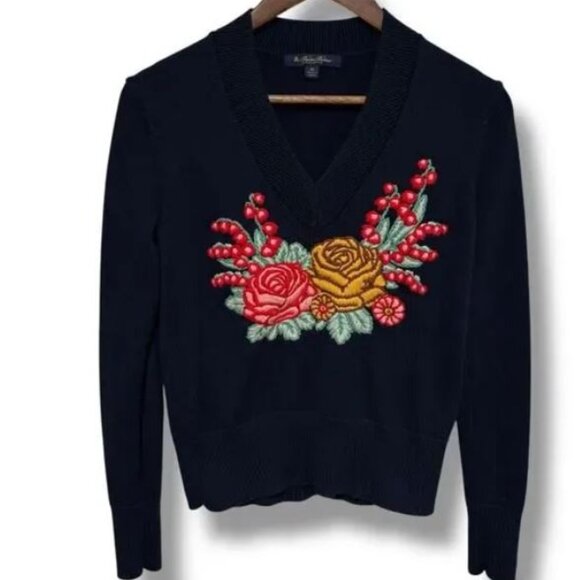 NWT Brooks Brothers Women's Supima Cotton Sweater Navy Embroidered Flowers - Picture 1 of 13